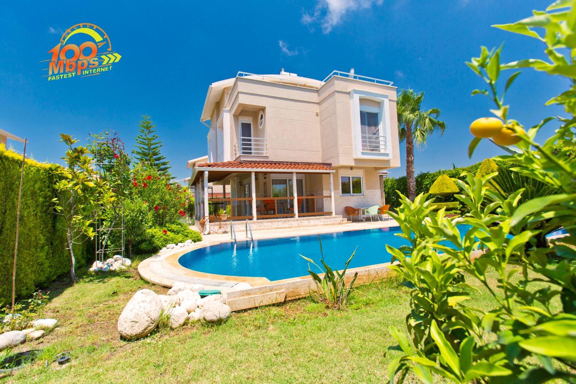 Paradise Town Villa Art Белек Екстериор снимка