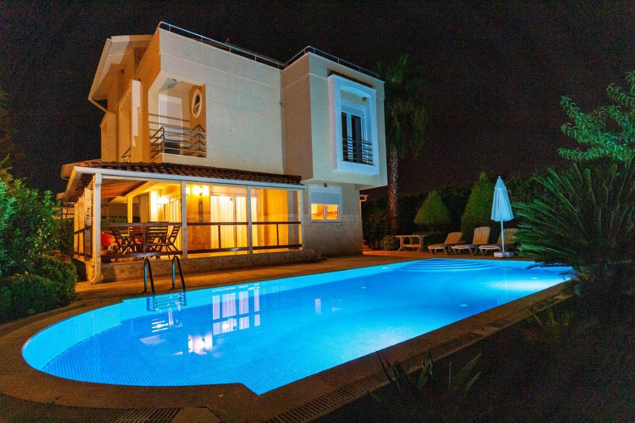 Paradise Town Villa Art Белек Екстериор снимка